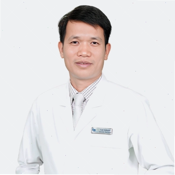 Bác sĩ đang tư vấn cho bệnh nhân về tình trạng sức khỏe