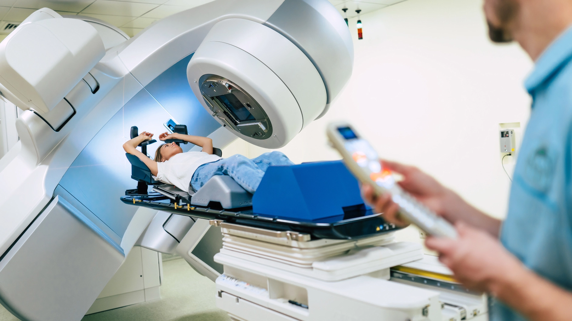 Chi phí điều trị ung thư gan: Phân tích chi tiết và yếu tố ảnh hưởng năm 2026