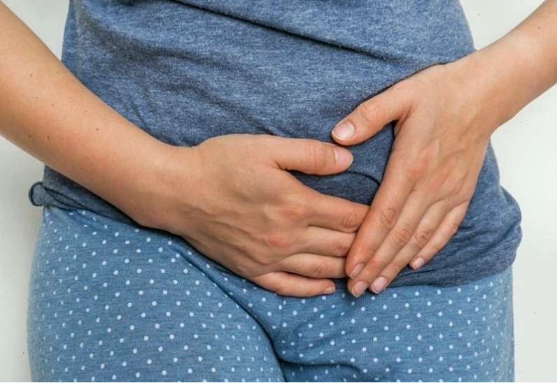 Đau tức bụng dưới là dấu hiệu cảnh báo cần làm xét nghiệm ung thư cổ tử cung