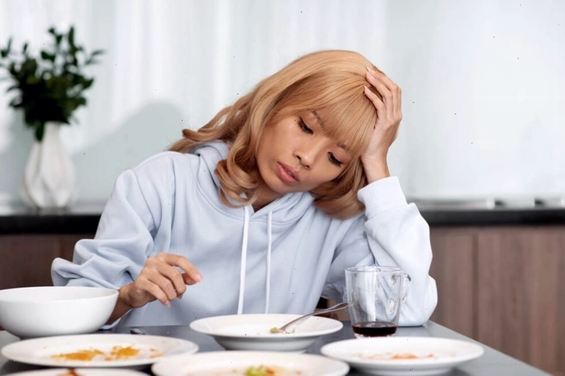 Người bệnh ung thư thực quản gặp khó khăn trong ăn uống