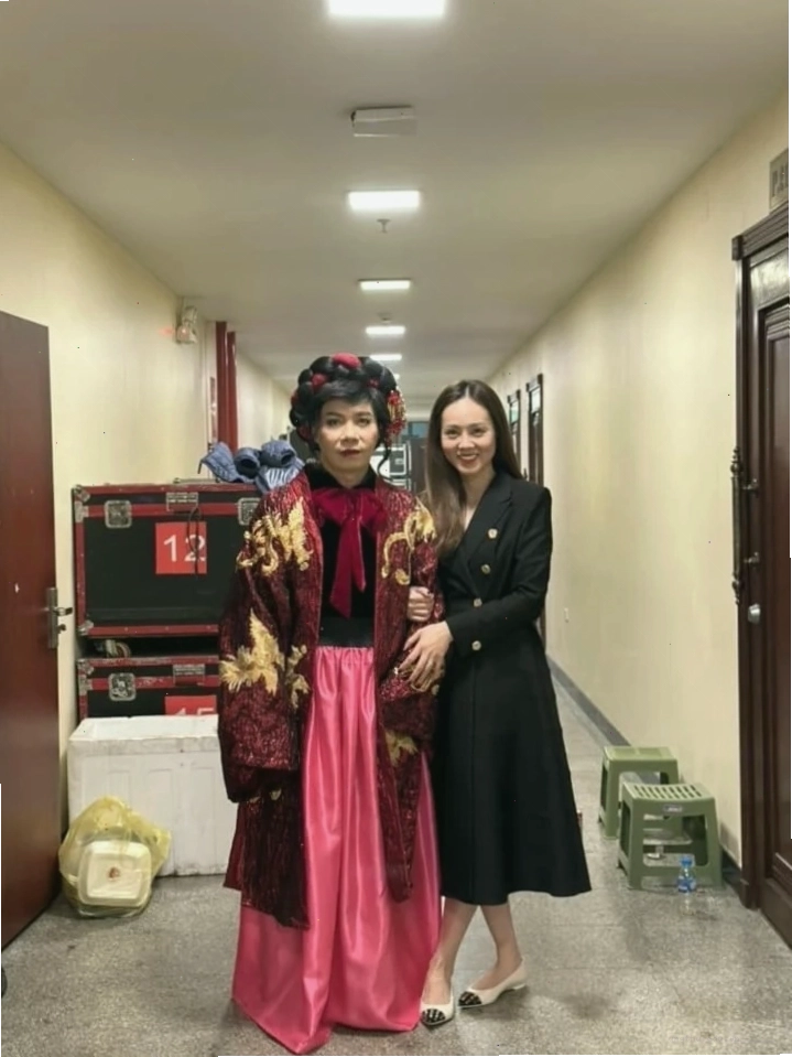 NSND Công Lý trở lại sân khấu kịch sau thời gian điều trị