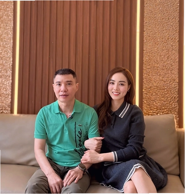 Sau phẫu thuật, sức khỏe của vợ NSND Công Lý giờ ra sao?